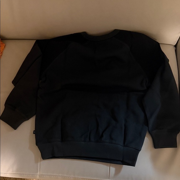 GAP Black Boys Kids Sweatshirt (Small 6-7) - Picture 2 of 5